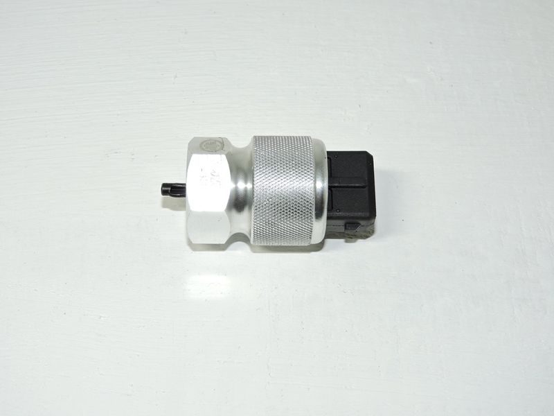 «Датчик скорости FAW J6 3 (контакта) 3802020-8E» – №1