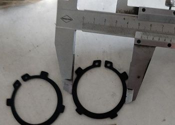 «Кольцо стопорное полуоси 2405026-A0E/A» – №1