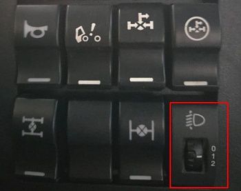 «Клавиша рег. основного света J6 3711045-АО1» – №1