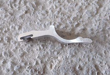 «Зажим крыла заднего моста зад  FAW J7 8404021-91W/D » – №1