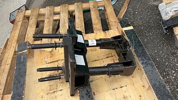 «Кронштейн подножки L Faw J6 Е5 8х4 5103225-13C » – №1