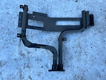 «Кронштейн крепления заднего брызговика кабины FAW J6 (R) 2018-2021 5103370-50V/A» – №1