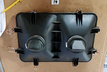 «Крышка корпуса воздушного фильтра (нижняя) FAW J6 2019» – №1