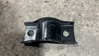 «Накладка втулки торсиона передняя FAW J6 5001016-A01» – №1