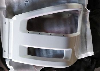 «Левая часть переднего бампера Faw J6 2803035-70U/C БЕЛ» – №1