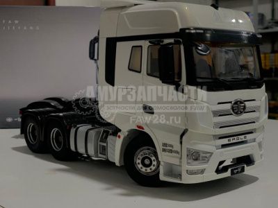 «Модель тягача Faw J7  1:24» – №1