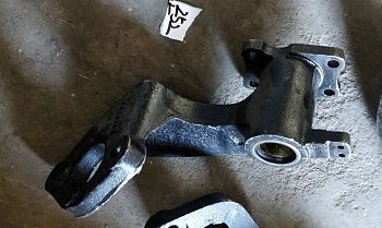 «Кронштейн переднего разжимного кулака (камеры торм.) R 3501128C242» – №1