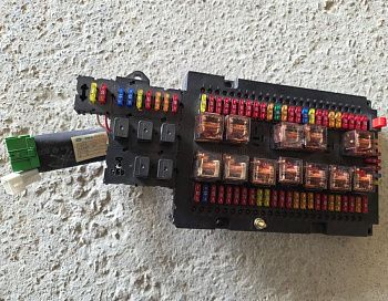 «Блок реле и предохранителей J6 3722065-77CJ/D 3722010-77CJ + 3722020-77CJ» – №1