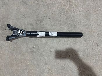 «Опора заднего крыла L задняя часть стойки стабилизатора J7 4180 8404160-2026/A» – №1