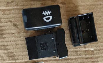 «Клавиша противотуманных фар J6 3732060АА02» – №1