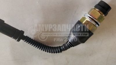 «Кнопка (переключатель подъема кабины) J6 3735080-A01/B» – №1