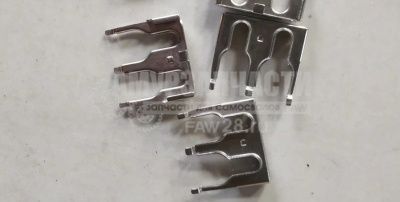 «Зажимная планка на трубки топливозаборника Е5 3806041-61B» – №1