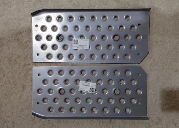 «Ступенька кабины верхняя L 5103191ВАО1/BLO1» – №1