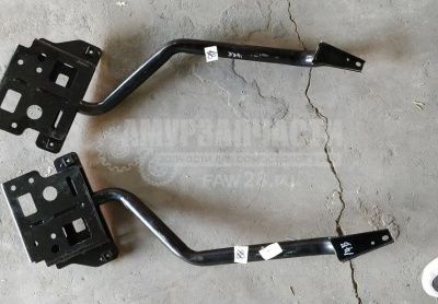 «Кронштейн бампера верхний J6 6х4 R 2803280-14B/B» – №1