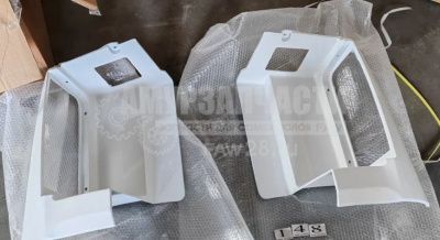 «Корпус подножки правый J7 5103022-2000/D» – №1