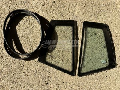 «Стекло спальника с уплотнителем (узкий спальник с 2018 г.)  R 5403042-A86/5403051-AO1» – №1