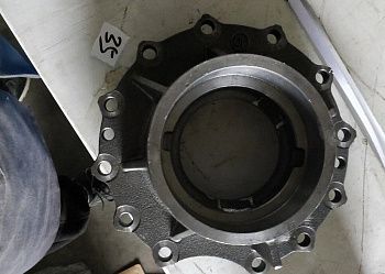 «Крышка подшипника редуктора 2502049-A6E» – №1