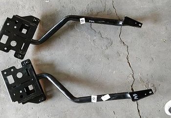 «Кронштейн бампера верхний J6 6х4 L 2803275-14B/B» – №1