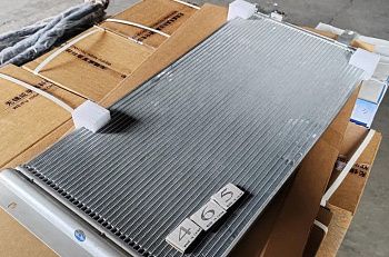 «Радиатор кондиционера Faw J7 8105010-2000-C00/E» – №1