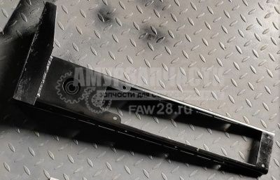 «Кронштейн креп. фонаря стоп сигнала R 3716030-89A» – №1