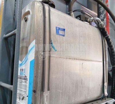 «Бак гидравлический 8х4 J6 140л SP160B3-B» – №1