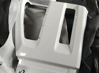 «Правая часть переднего бампера Faw J6 2803040-70U/C БЕЛ» – №1