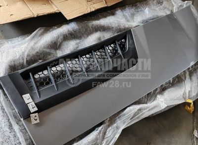 «Дефлектор кабины правый нижний J7 5704220-B90/I» – №1