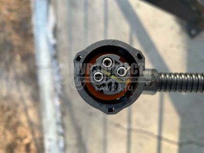 «Фишка противотуманной фары J6 (3 контакта)» – №1