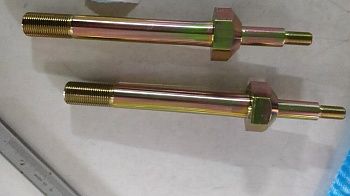 «Палец переднего амортизатора низ 5001051-A01» – №1