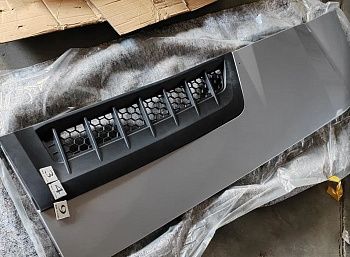 «Дефлектор кабины правый нижний J7 5704220-B90/I» – №1