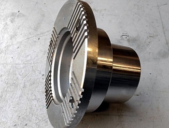 «Фланец КПП (низкий) JS220-1707159-4 (A)» – №1