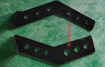 «Кронштейн корпуса воздушного фильтра FAW J6 1109371-50V/A + 1109372-50V/A» – №1